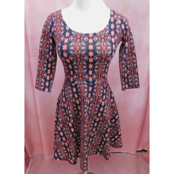 SALE Hollister XS Fit & Flare Dress Boho Geometric Print, Very Good Condition - Picture 1 of 10
